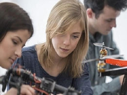 Girls In Tech Topic