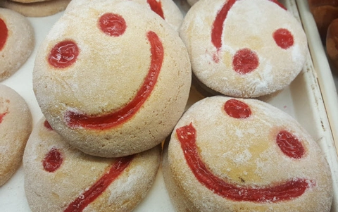 understanding-algorithms-and-the-smiley-face-biscuit-challenge-thumbnail.jpg